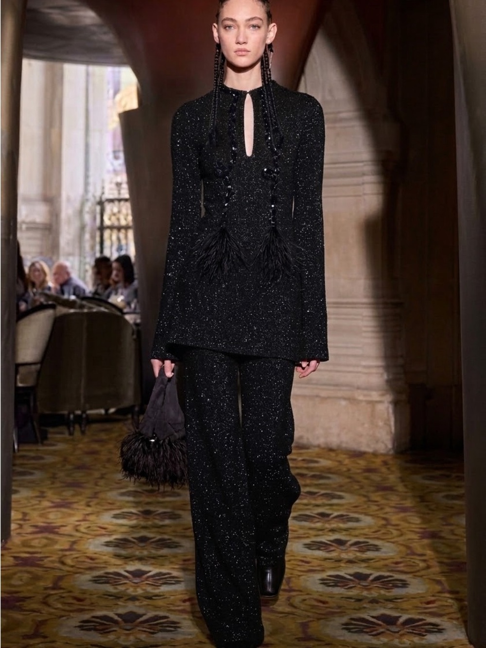 JO HILOS MÍTICOS Lurex knit Wide-Leg Pants & embellished Tunic Set